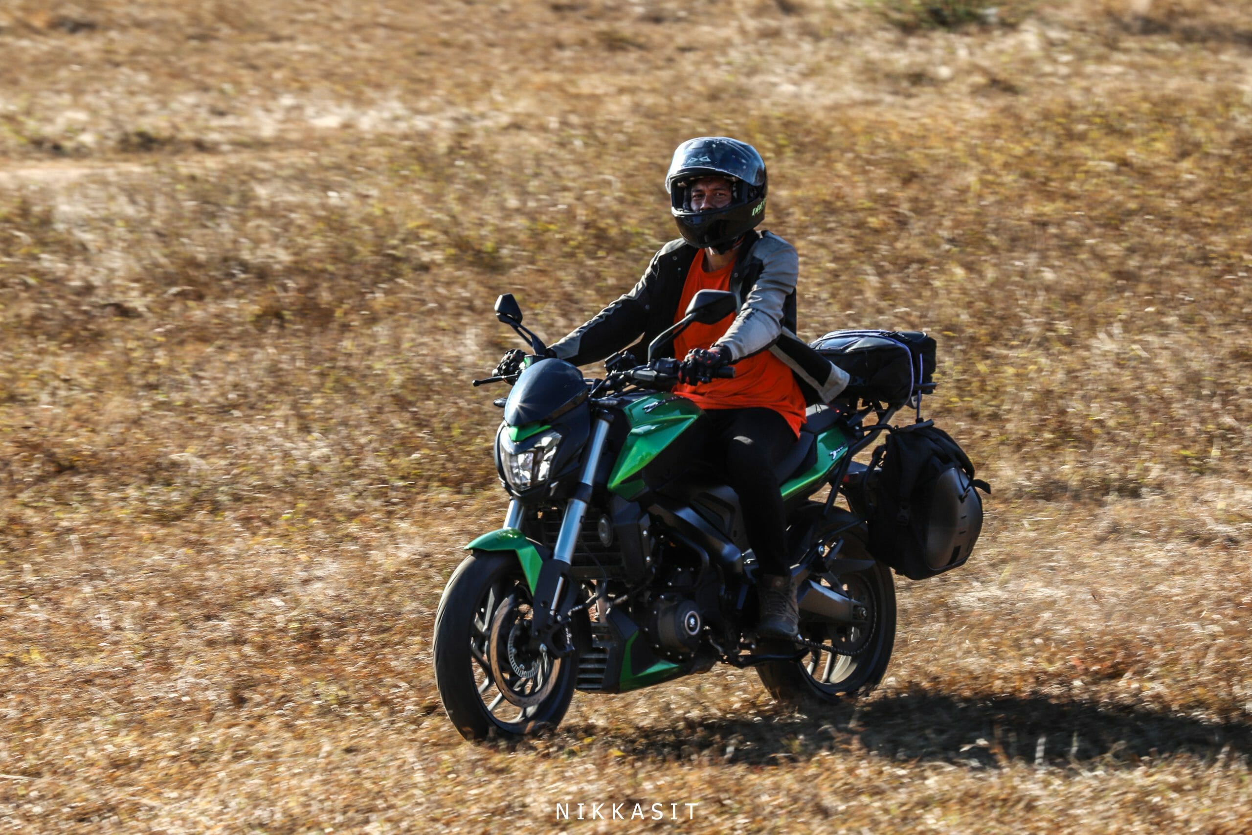 GIVI Corium Bags on board Bajaj Dominar 400 with Backpacker Ball