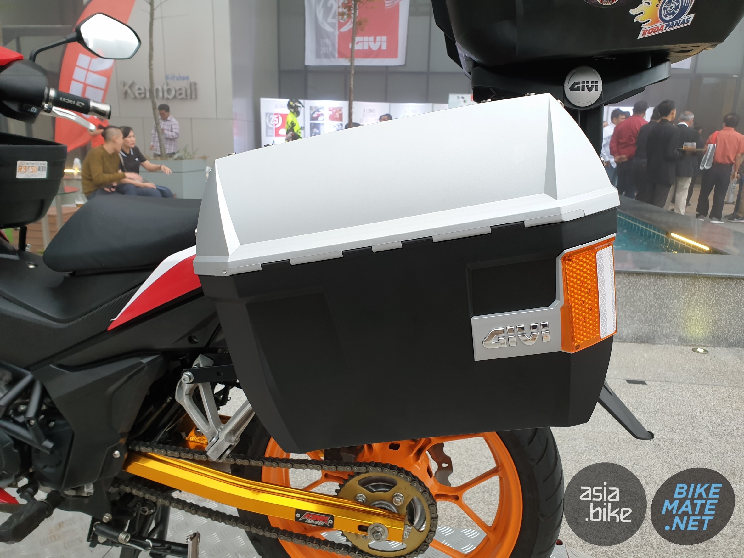 กล่องข้าง GIVI E23G730-S_OR