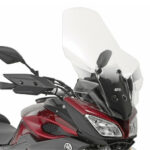 GIVI 2122DT specific windscreen for Yamaha MT-09 Tracer 2015 to 2017