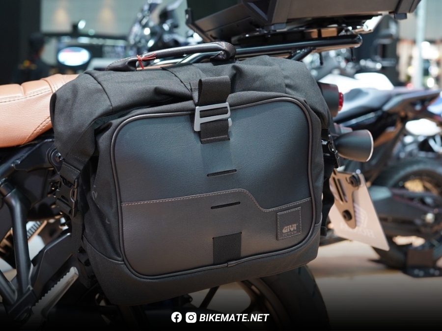 GIVI Crm106 Side Bag on Honda CL300 and CL500