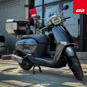 Honda Giorno+ with GIVI Trekker Monte Bianco Adv